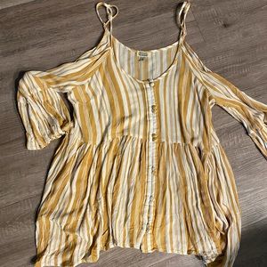 Gimmicks Off the Shoulder